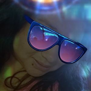 Meet your Posher, Lucy